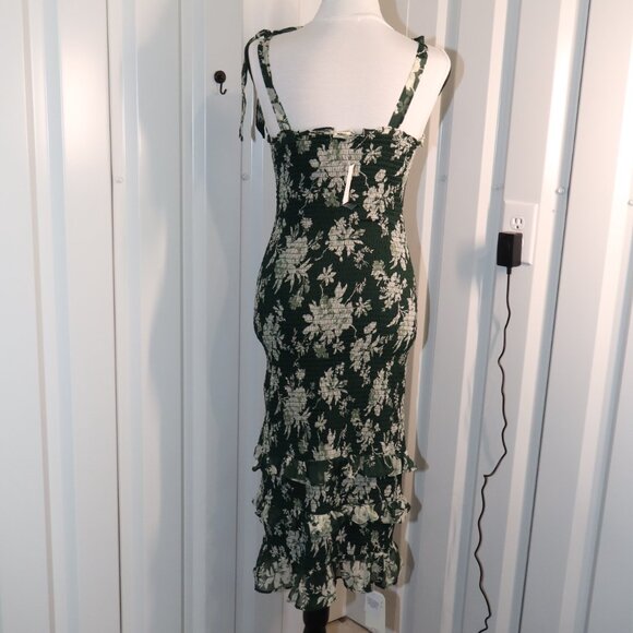 Abercrombie & Fitch Smocked Midi Dress Tie Straps Ruffle Green Floral Size S NWT - Picture 3 of 8